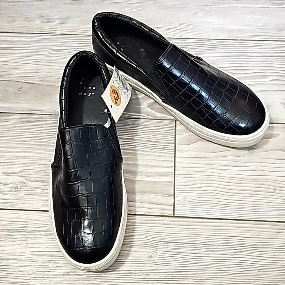 (30-2722) A New Day Black Bibi Size 6.5